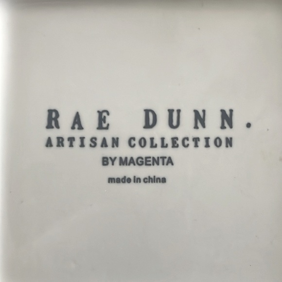 RAE DUNN➕WiNg iT Makeup Brush Holder - Picture 2 of 2